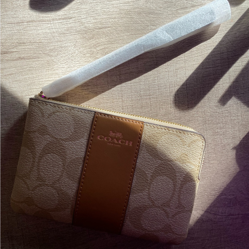 Brand New Coach Wristlet